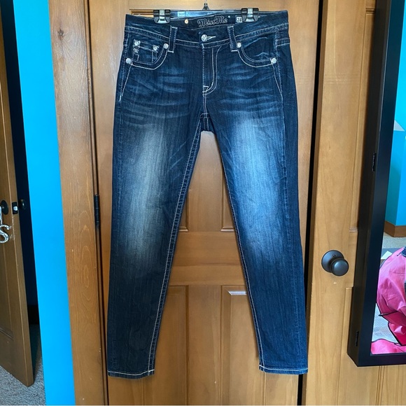 Miss Me Jeans - Picture 2 of 8